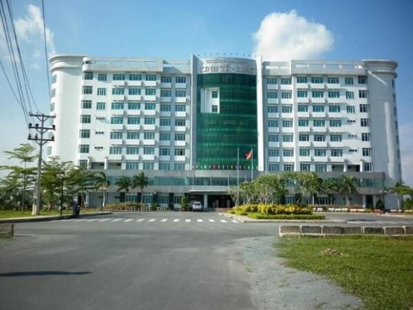 Điểm chuẩn trường Đại học Kinh tế – Luật – ĐHQG TPHCM năm 2025